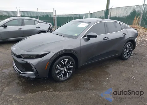 2023 Toyota Crown Xle z USA, uszkodzony, nr VIN JTDAAAAF8P3010262